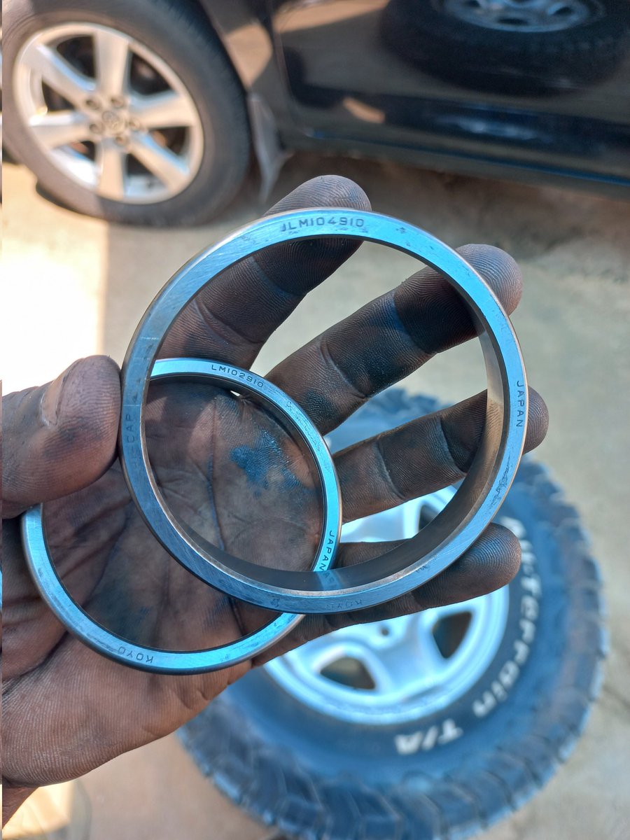 MagariFundi's tweet photo. Lc 100 wheel bearing https://t.co/3epRvQJvcW