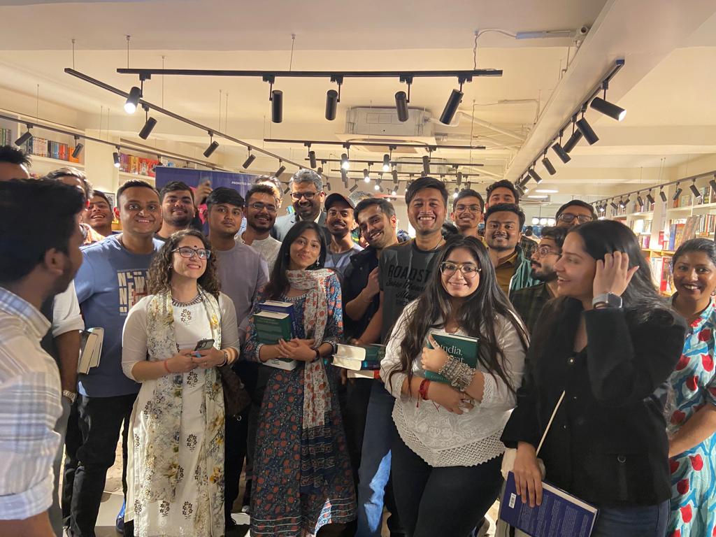 Dr_Hinduism's tweet photo. (1/2)
Few important points by @jsaideepak sir from yesterday's meeting : 
1. Stand with Dharma strongly, There is no plan B. 
2. Climate change needs to be taken seriously #Joshimath 
3. He welcomed my initiative "Decolonizing Hinduism" https://t.co/O5LQ2Kzybq @PadhegaIndia_ https://t.co/wVa5aEm02O