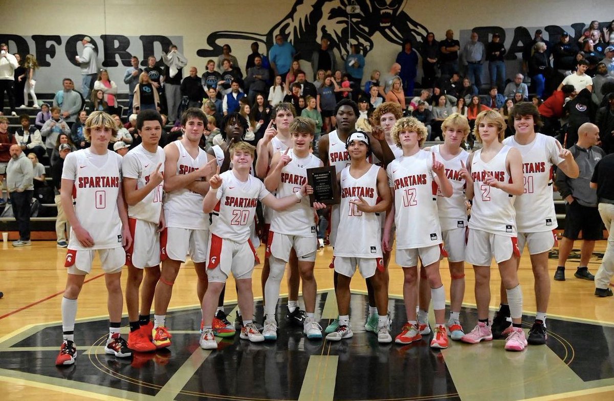 CentralCrazies1's tweet photo. in case you didn’t know…. YOUR SPARTANS ARE THE CONFERENCE TOURNEY CHAMPS🥇🥇🥇
#HailCentral https://t.co/35b7bFcOCA