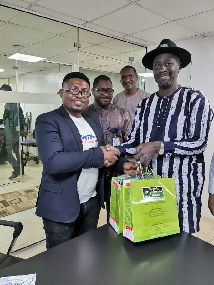 NigeriaComputer's tweet photo. The president of Nigeria Computer Society, Prof. Adesina Simon Sodiya, FNCS, led NCS delegation to UNICCON Group in Abuja to discuss partnership @ the next AI Summit and Expo scheduled to hold in Jos, Plateau State next month.
#UNICCON
#AISummit
#JosPlateauExpo
#partnership_ai https://t.co/Asc1DAlwBX