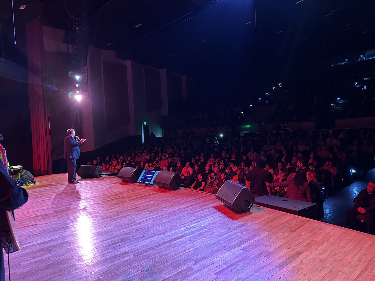 tresceromx's tweet photo. Gracias, Ciudad de México.👏🏼
@COQUEMUNIZ en vivo desde #ForoCulturalAzcapotzalco https://t.co/wMl4KNzpfI