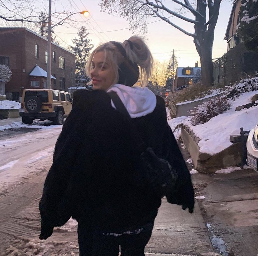 𝓛una Sahar (@daisyegold) on Twitter photo 