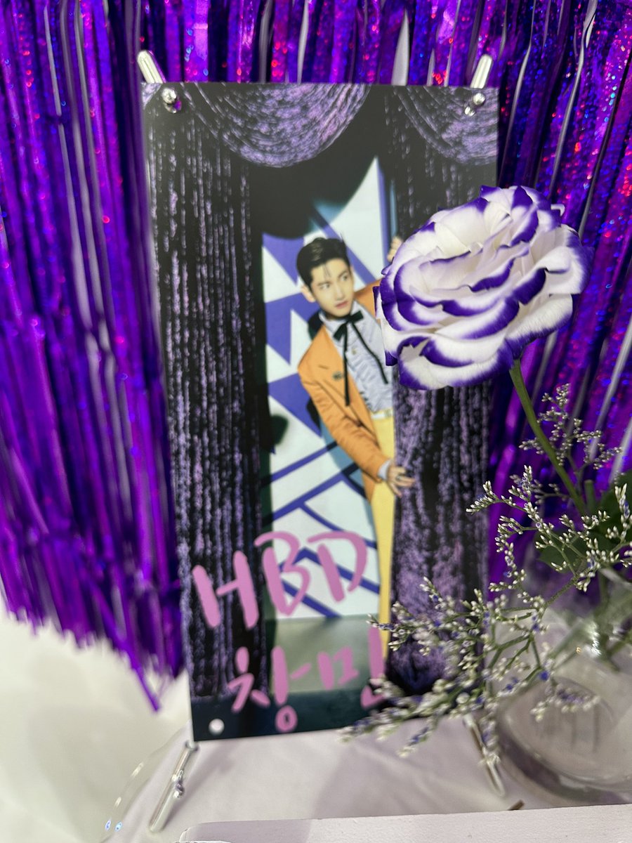 simmysimmy218's tweet photo. 너무 예뻤다...
창민일 사랑하는 사람들이 가득했던 행복한 공간💕
창민아 생일 축하해 ❤️

#Sweet_Maxday https://t.co/NQdN0fgCqV
