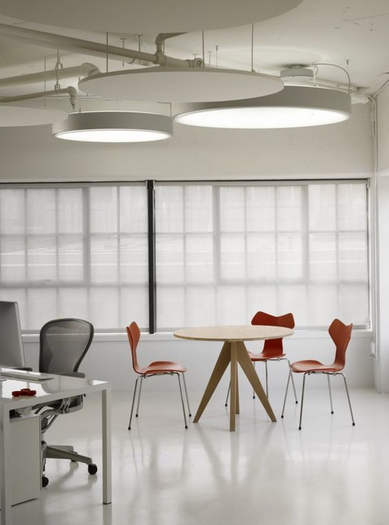 ULIGTS's tweet photo. 💡 LIGHTING TIPS &amp; INSPIRATION | OFFICE DESIGN
🤷‍♀️ Why Choosing Office Hanging Lights?

Be your professional lighting solution/partnership.

M: +8618664413983 (WhatsApp / WeChat)
E: ulsled01@gmail.com
#uligts #office #project #architecture #commercial #lighitngdesign  #custom-make https://t.co/LMyNmoZkxA