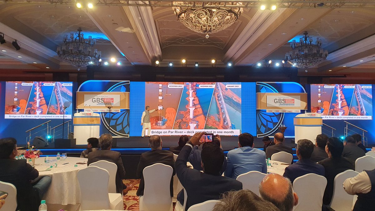 TweshMishra's tweet image. Highlighting the pace of work, @AshwiniVaishnaw  said that the a bridge over Par River deck was completed in a month. @ET_GBS #ETGBS #ScriptingEconomicChange