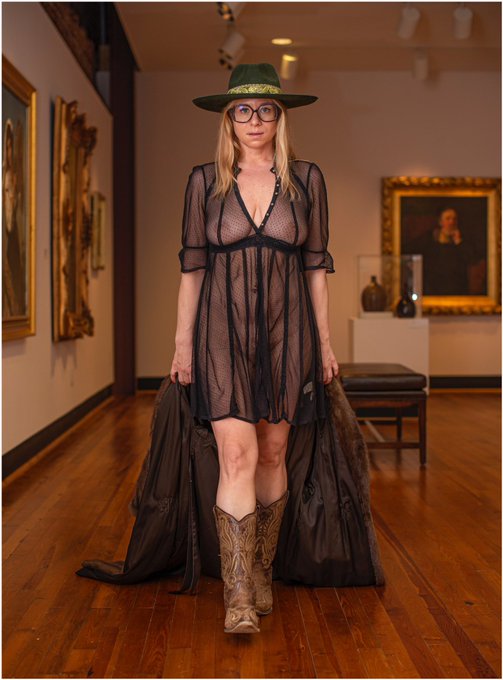 You can leave your hat on&hellip; #12DAYSOFPLEASURE   https://t.co/vV18vZs62i  @Pleasurelycom @Pleasure_coin<a href="/tag/12daysofpleasure"class="tags">#12DAYSOFPLEASURE</a>