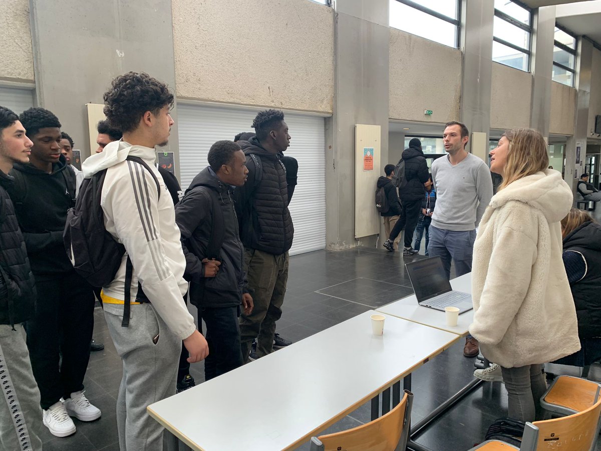 Patricia GERMÉ (@germepatricia) on Twitter photo Forum des Métiers au <a href="/LPOMaryseConde/">Maryse Condé</a> : des partenaires mobilisés face à des Terminales enthousiastes : réfléchir &envisager la poursuite d'études,  l'alternance voire l'échec... 
Rencontre aussi avec les nvx partenaires  <a href="/JobIRL/">JobIRL</a> <a href="/ZUPdeCO/">ZUPdeCO</a> pour le #mentorat pour tous 
👏 à tous Forum des Métiers au <a href="/LPOMaryseConde/">Maryse Condé</a> : des partenaires mobilisés face à des Terminales enthousiastes : réfléchir &envisager la poursuite d'études,  l'alternance voire l'échec... 
Rencontre aussi avec les nvx partenaires  <a href="/JobIRL/">JobIRL</a> <a href="/ZUPdeCO/">ZUPdeCO</a> pour le #mentorat pour tous 
👏 à tous