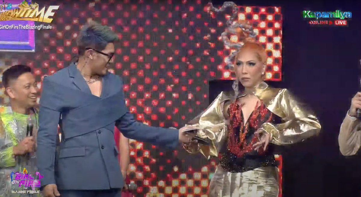 rsplawers's tweet photo. cute mag-asawa!!

#ViceGanda | #ViceIon | #IonPerez
#GirlOnFireTheBlazingFinale https://t.co/QeBMO4Yi5b