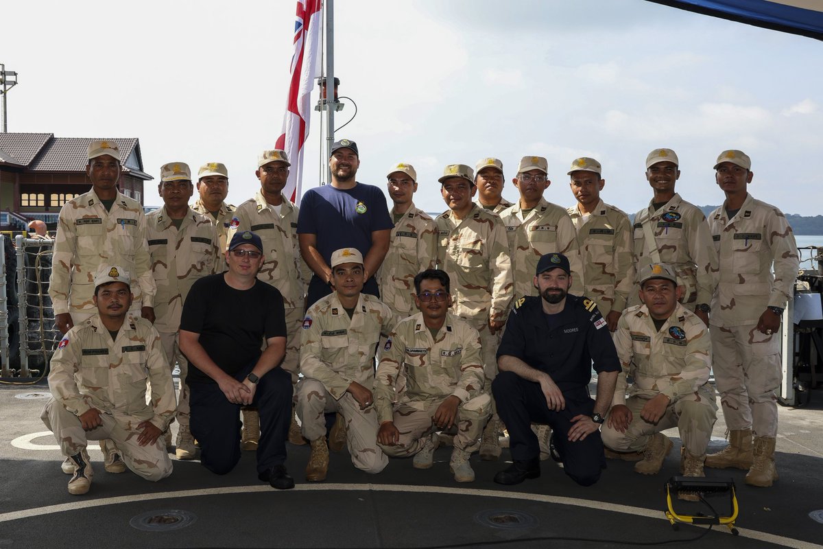 HMS_Spey's tweet photo. Concluding our visit to #Cambodia, here is a selection of images from our wide and varied defence engagements. Visits ranged from school children learning about #STEM to the Captain meeting General Neang Phat, Ministry of National Defence’s Permanent Secretary of State. https://t.co/8aoS1Cz79f
