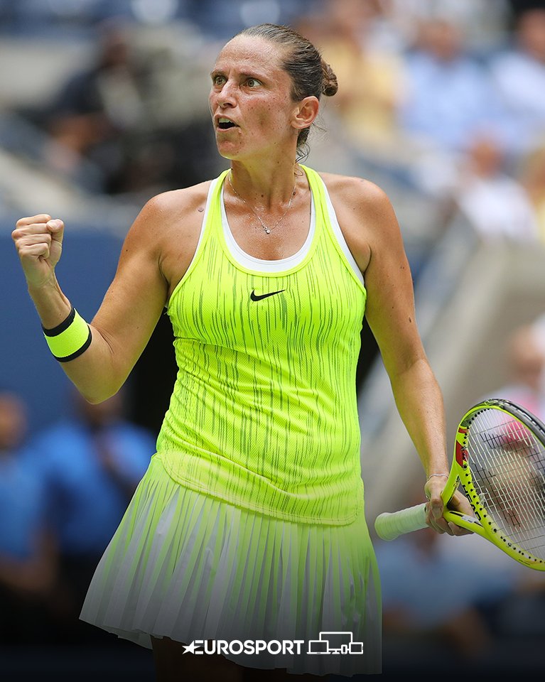 Eurosport_IT's tweet photo. Dal campo alla cabina di commento, tanti auguri alla nostra Roberta Vinci 🎾❤️

#EurosportTENNIS | #RobertaVinci https://t.co/0i6YyODIGt