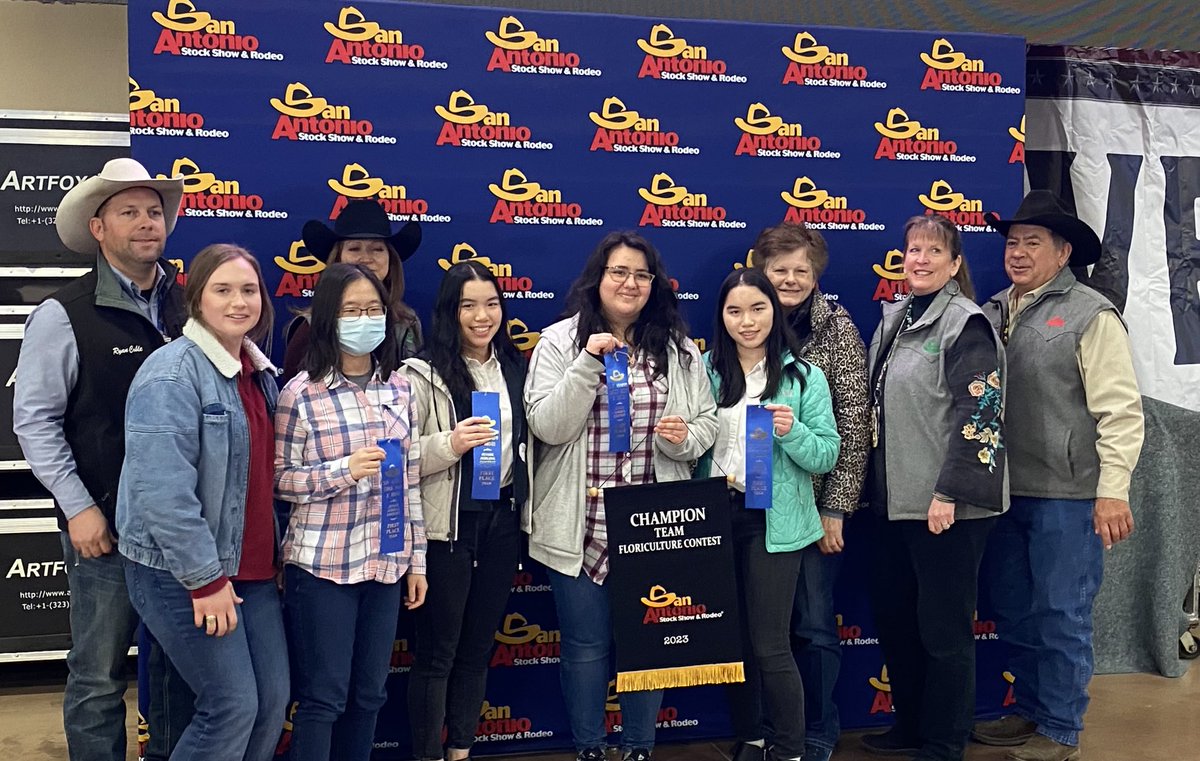 DullesFFA's tweet photo. Dulles FFA wins San Antonio Floral Contest.⁦@DHS_Vikings⁩ ⁦@FBISD_CTE⁩⁦@FortBendISD⁩ https://t.co/2H1lY9o9L7