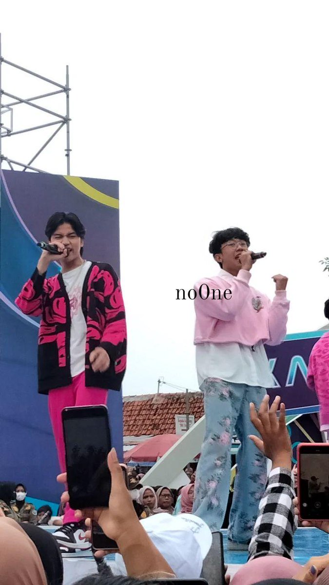 lutfiahm__'s tweet photo. kiwww @Fajri_UN1TY  @gilang_un1ty   @Zweitson_UN1TY  @UN1TY_Official 

#UN1TYKarnavalSCTV https://t.co/SxDAPPD6Cp