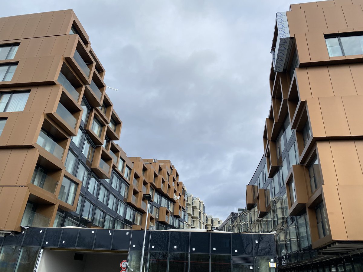 desrumaux_g's tweet photo. Imagine, you pay millions of crows for a brand new flat in Karlin to get an amazing view on your neighbour’s flat😅 https://t.co/KJYsnw7v34