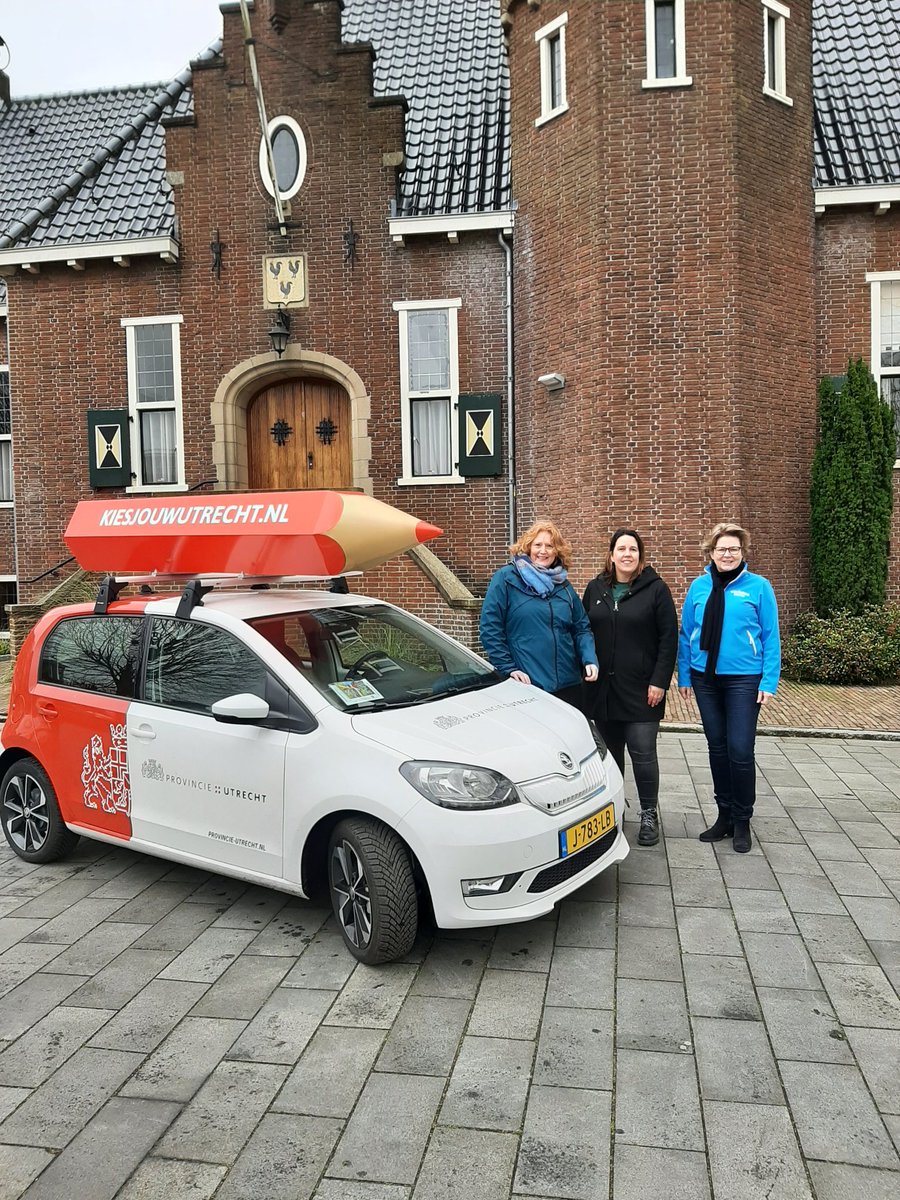 OdiledeMan's tweet photo. Ga stemmen 15 maart! Ga vooral stemmen op een vrouw! Bijvoorbeeld @OdiledeMan van @VVDpsUtrecht, @MarjoleinGL van @GroenLinksPU of @MarleenTreep van @CUProvUtrecht.

Groeten uit Woudenberg https://t.co/1Bmg7PiNn7
