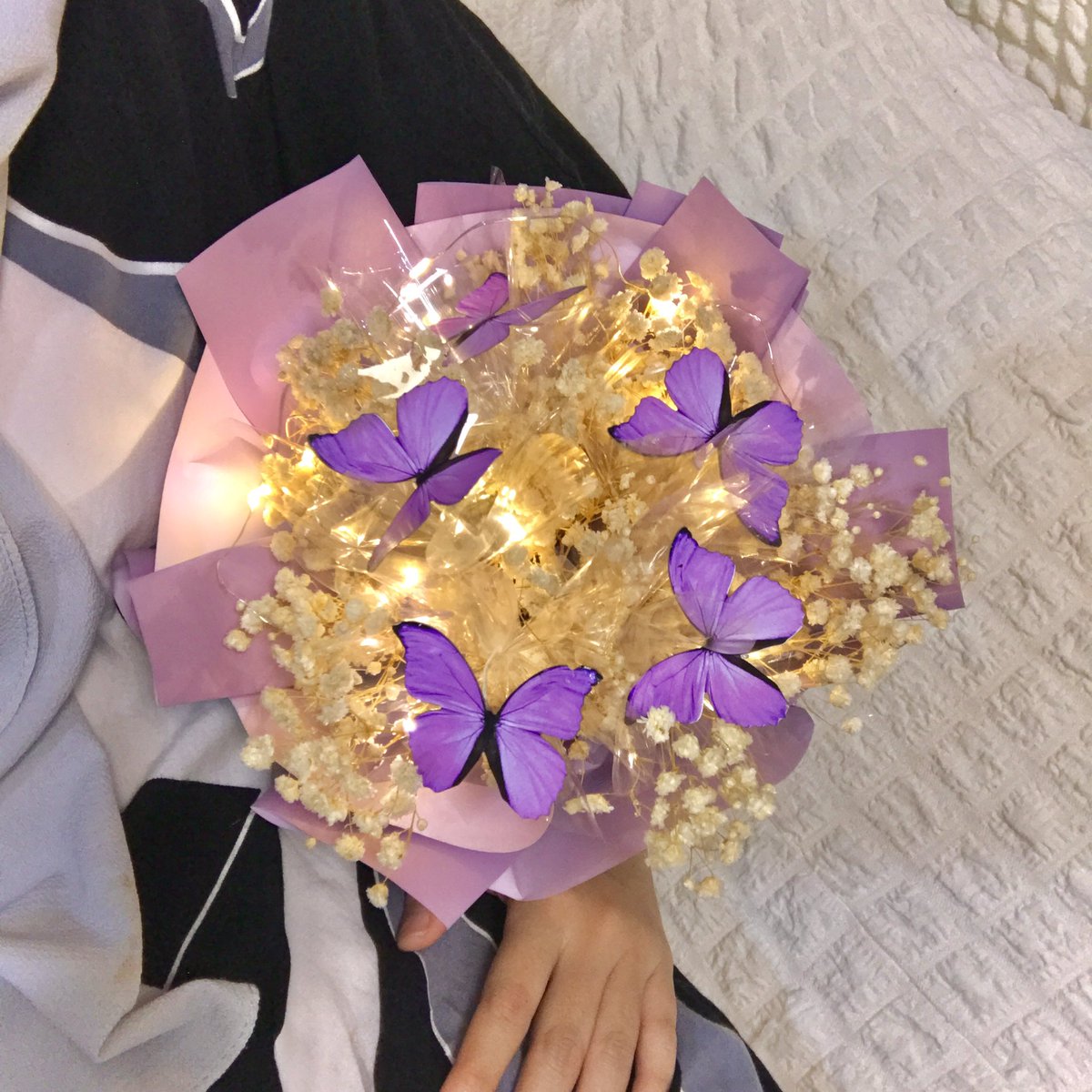 de_helianthus's tweet photo. Eternal bouquets for eternal soulmates! 🦋❤️ https://t.co/l5eRcD4c2F