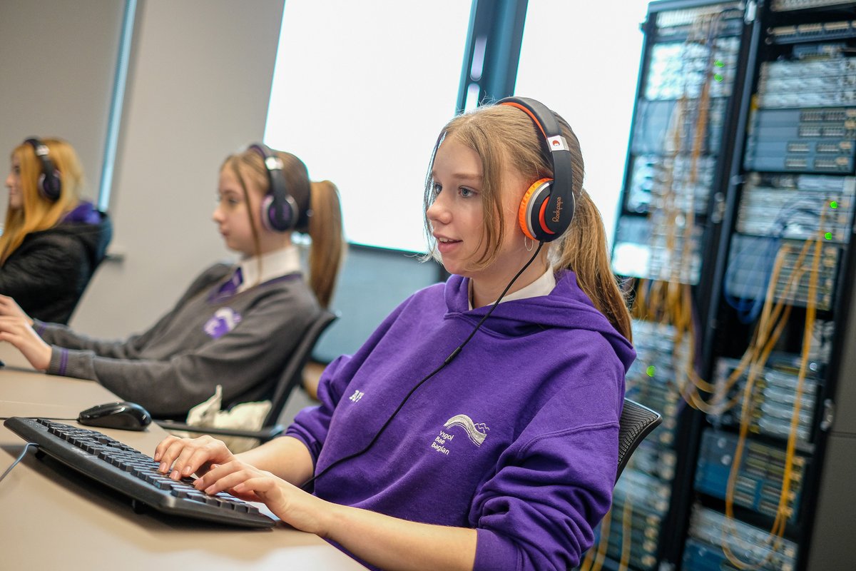 University of Wales Trinity Saint David tweet media