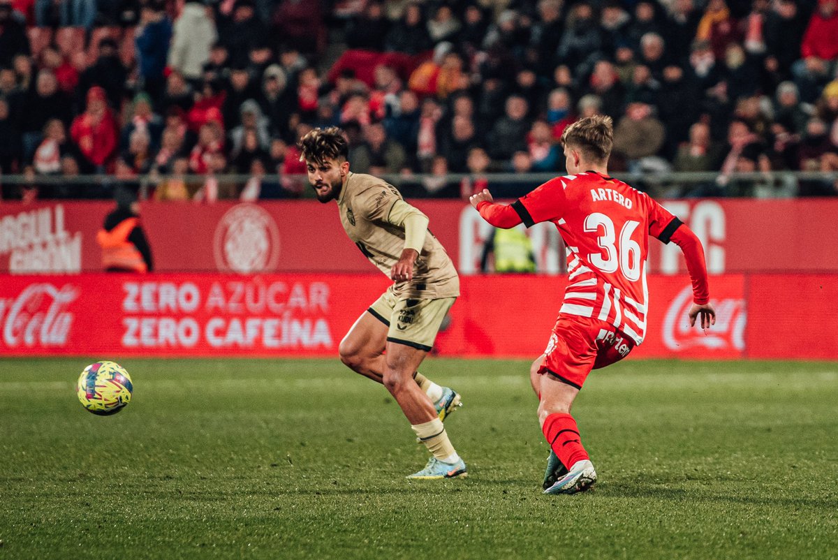 Richiii101's tweet photo. El debut a primera divisió amb el @GironaFC . Em venen al cap tots els moments viscuts des de que vaig arribar a futbol7 al club i passant per totes les categories següents. La nit d'ahir però, no l'oblidaré mai. N'estic segur que és tan sols el principi d'un llarg camí. ❤️🤍 https://t.co/telLJcoMDp