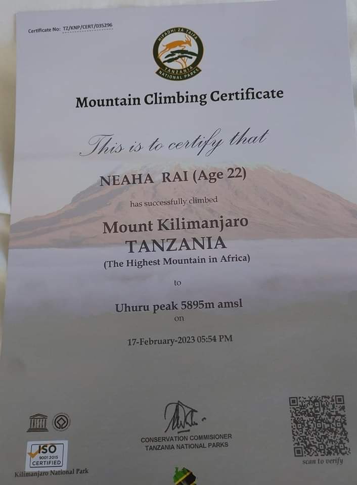 prakash03374729's tweet photo. 22 years old #Sikkim's Daughter Neha Rai of Ravangla just conquered summit of Africa's Majestic Mt. Kilimanjaro.@prernachettri
@Roshnineo @ShivaniChettri4 @karmabhutia @PremDasRai @karishmahasnat https://t.co/2Aet5FkAil