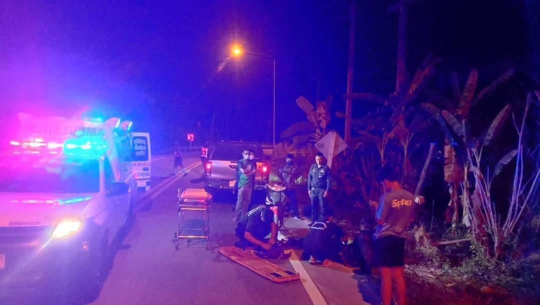 [เหล้าไม่ได้เถื่อนกฎหมายต่างหากที่เถื่อน] กรณีสรรพสามิตแพร่ขับรถไล่ชนชาวบ้านบาดเจ็บปางตายเพียงต้องการจับเหล้าเถื่อน ผมได้พาฝ่ายผู้เสียหายมาร้องทุกข์กับ พงส.เป็นที่เรียบร้อย
อ่านรายละเอียดได้ที่ 77kaoded.com/news/mr-somroj…

#ทนายเคน #ก้าวไกล #สรรพสามิต #สุราพื้นบ้าน #สุราก้าวหน้า