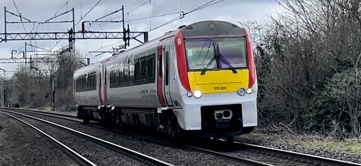 PlatformEdge1's tweet image. Afternoon all,

Not off to a good start however managed to see 175001 about to pass Lea Hall heading to Birmingham International #Class175