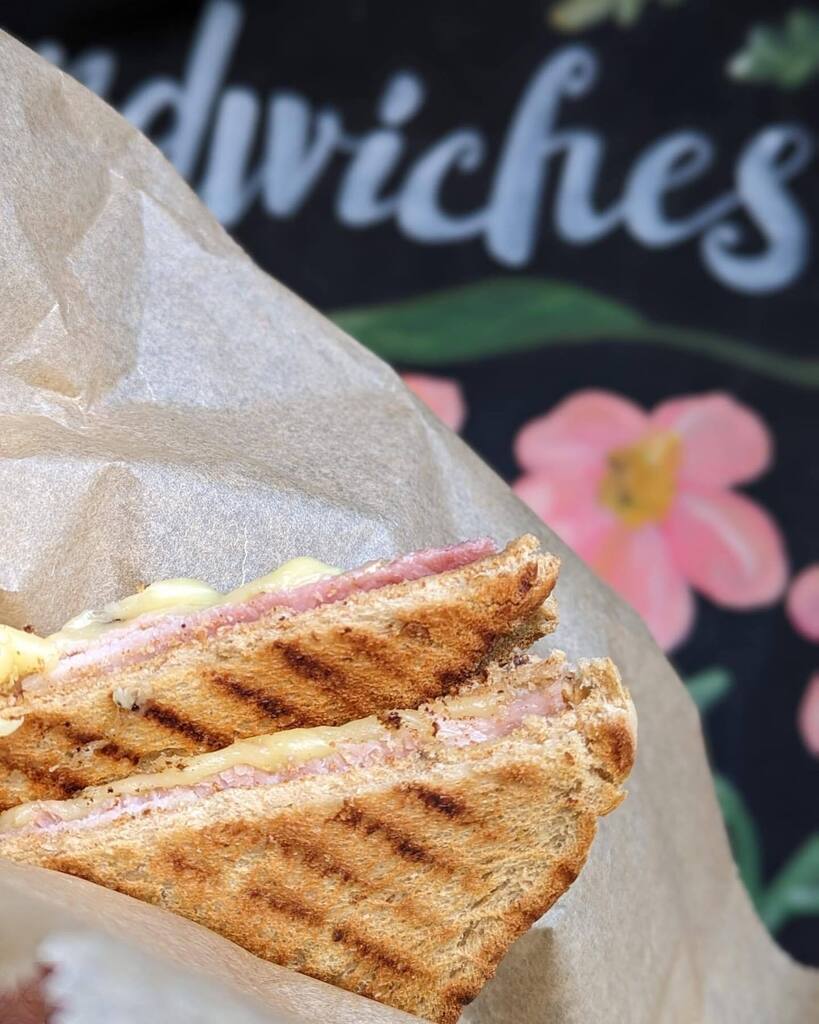 PitzPantry's tweet photo. Fancy a freshly made toastie &amp; hot drink for only £5?! 🥪☕️

Team a Simple Toastie with an Americano or Bellevue Tea to snap up our lunchtime offer! https://t.co/JGwFzrzjpt https://t.co/r7tUikqUYu