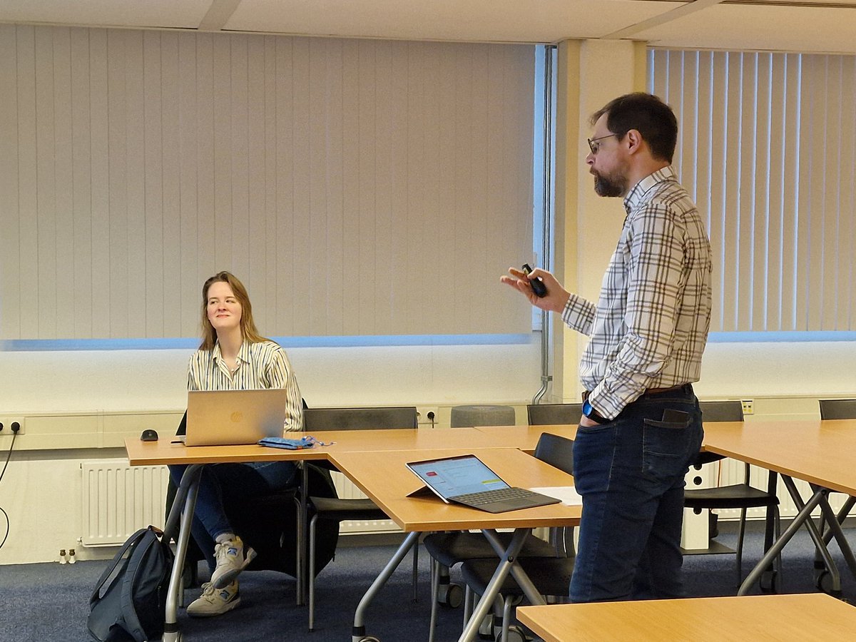 JacquelineB_Me's tweet image. Extremely proud moment! Congratulations to my husband for an amazing defence of his Master's thesis yesterday in Utrecht (8/10). We are now not only a double MBA couple, but now also an MSc.
🎊🎊🎊
#COVIDProjects #LongSufferingWife #ProudOfHubby