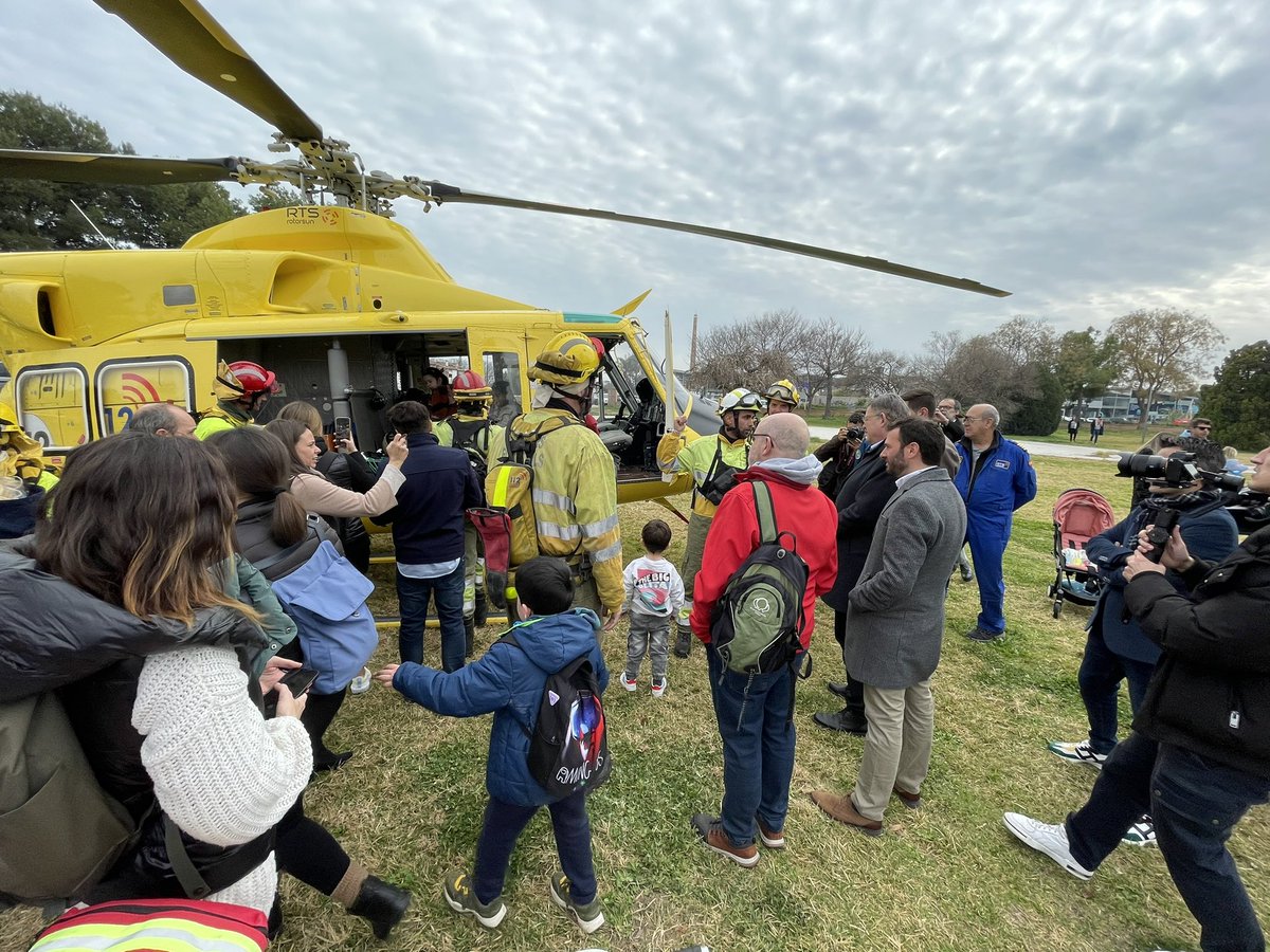 Magnífica jornada de puertas abiertas en la que hemos reunido a más de 20 agencias para mostrar nuestro servicio público de emergencias a la ciudadanía.
#GVA112