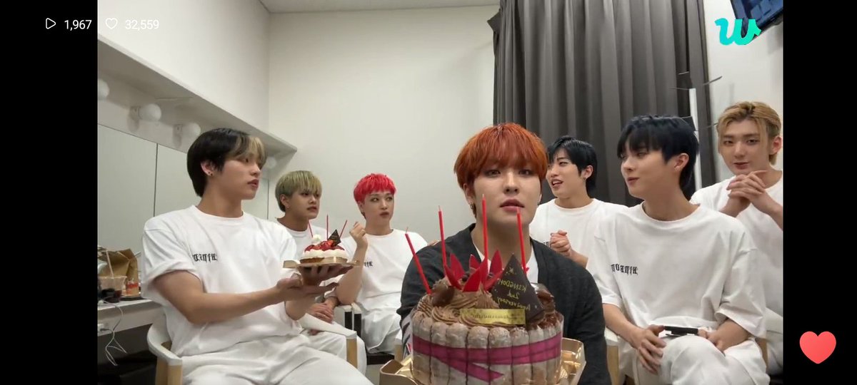 cherryblssmofmj's tweet photo. 2 anos e eu nem consigo acreditar ❤️
2 anos e eu ainda me apaixono por vocês todos os dias ❤️
2 anos e é só o começo ❤️
VIDA LONGA AOS REIS
#2YearsWithKINGDOM
#KINGDOM_DAY @KINGDOM_GFent https://t.co/pfFSMpnUBL