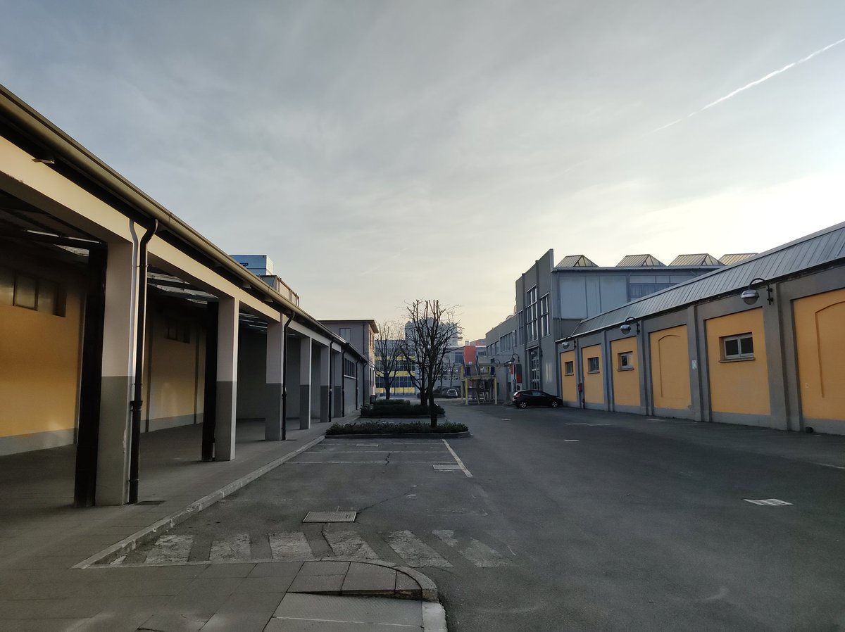 egaetan's tweet photo. Après la cérémonie d'ouverture du #swerc le soleil est au rendez-vous pour le practice. Les équipes de l'#ensimag sont prêtes ! https://t.co/xPl0yYhUPh
