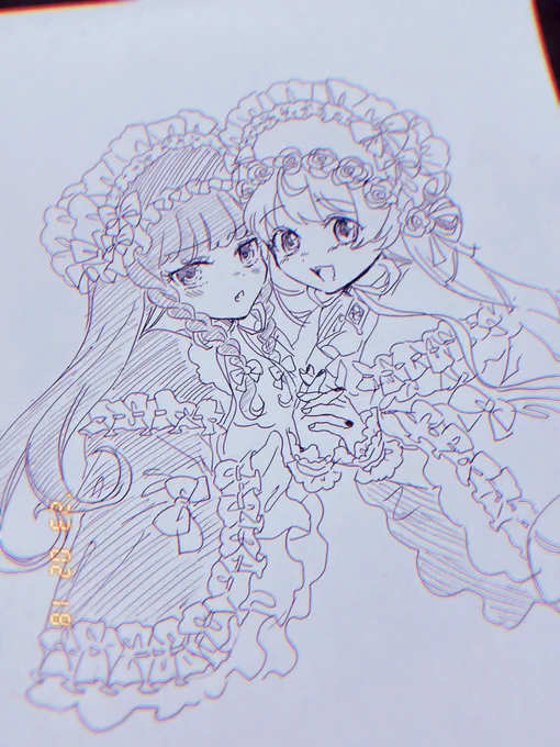iPad持ってきたのにアップルペンシル忘れて親のボールペンを借りて絵を描いている 