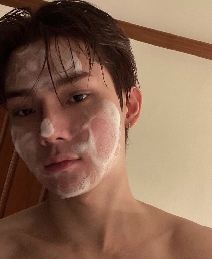 tttwithjeff's tweet photo. ꒰           NATHADEJ IG UPDATE         ꒱
                   18/02/2023

—————————————————

#nathadej 
#หมี่เย็นเพิ่มเส้น
#rookiethailand https://t.co/c7sttlR5Yi