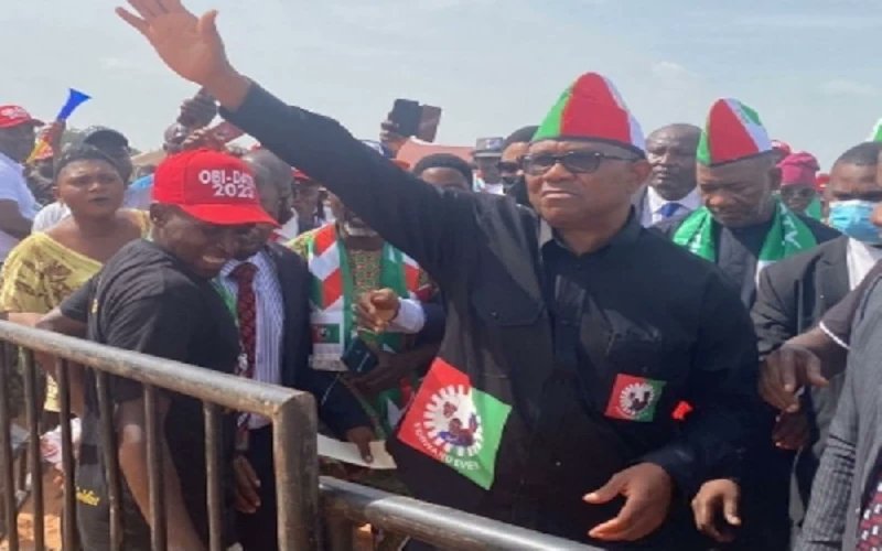 afro_insider's tweet photo. Nigeria – Experts Warn of Crisis and Break-up if Election Goes Wrong - https://t.co/Tuw74zD3zN #akamemorialservice Pastor Chris #CrimeStats Atsu https://t.co/rGLVcMbSiS