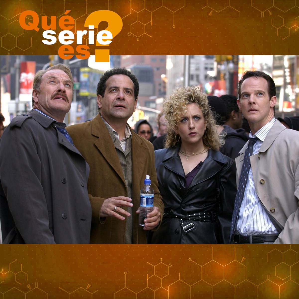 #quiz #series #TV #2000's  #tonyshalhoub #tedlevine #bittyschram #jasongraystanford #juego