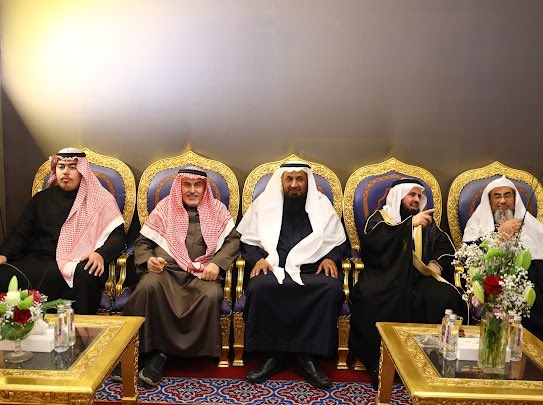 alshaep0's tweet photo. #ذكريات_حي_الملز

صور لمناسبة زواج الشاب /
عبدالله بن فهد اليحيي 
على كريمة الأستاذ / 
أحمد العلي السعيد ،
و الذي أقيم بقاعة المقصورة بالرياض يوم الثلاثاء 
23 رجب 1444هـ 
( الف مبروك ، و بارك الله لهما و بارك عليهما و جمع بينهم في خير ) .
🌺🌸🌺🌸 https://t.co/UKVgzdyCr6
