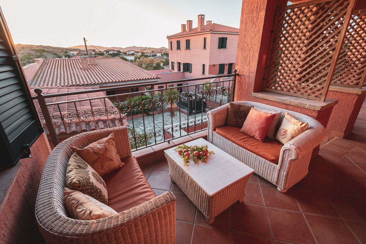 Varos_Village's tweet photo. Varos village, Lemnos; A place where
time stops. 🕰

Visit us [https://t.co/2q2wwNAw0x]

#hotel #hotelstay #accomodation #varosvillage
#varosvillagehotel #thevarosresidences #lemnos
#lemnosgreece #lemnosisland #limnos #limnosisland
#limnosgreece #travel #vacation https://t.co/QIWAAZAsr4