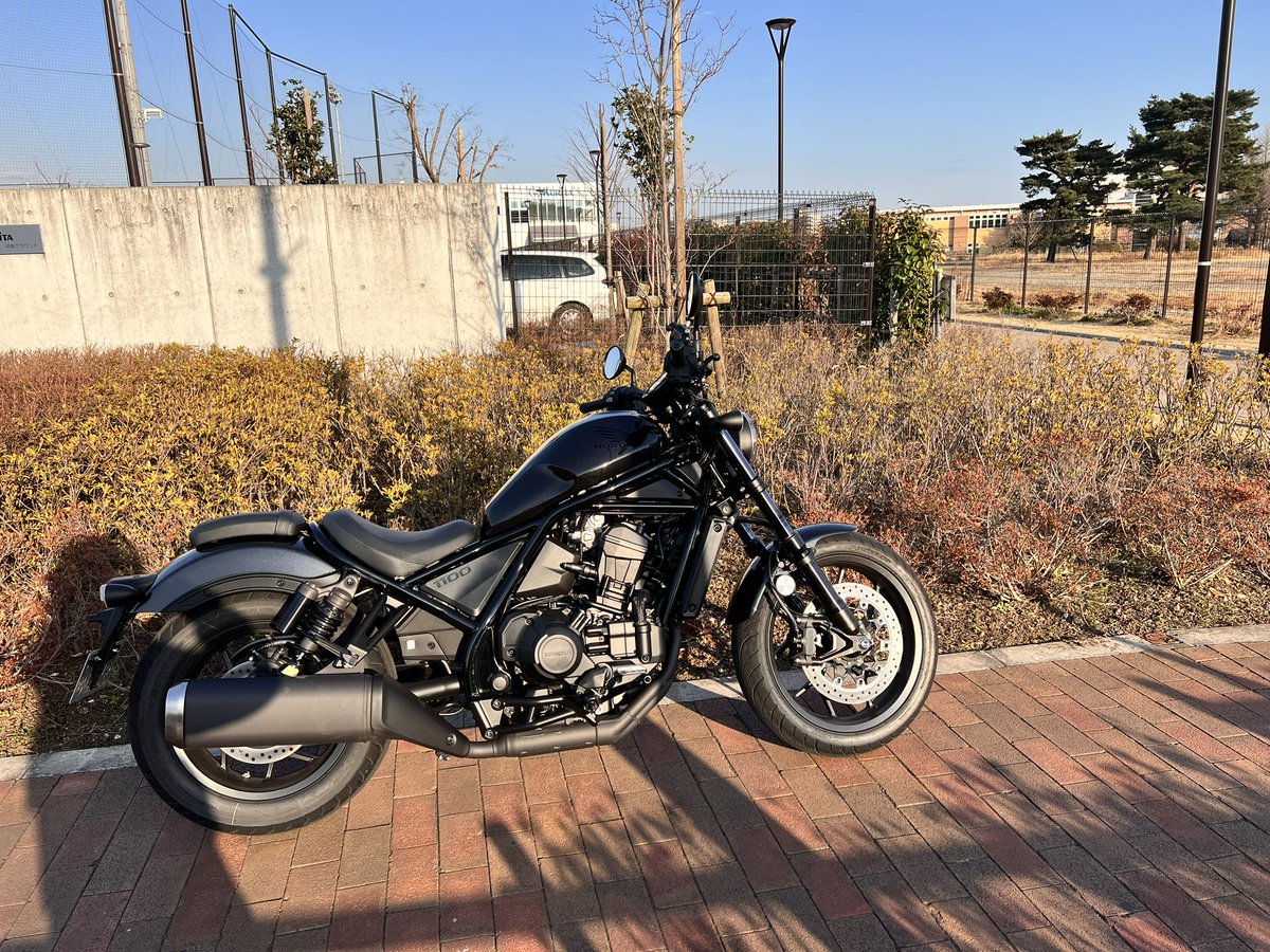 66returnrider's tweet image. レブル1100にUSBソケットとD-UNIT を取付けて電熱グローブの配線したかったけど、時間が足りず今日は終了！
#レブル1100DCT
#DUNIT 
#バイクにUSB取付け