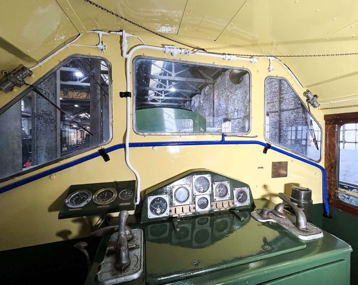 LiamEBarnes's tweet photo. With Hudswell 4002’s bodywork and repaint last year the interior was always on the list of things to do - So spent some time giving the cab the same much needed treatment, painted, varnished window frames, pipework picked out etc.

#heritage #preservation #hudswell #painting https://t.co/fBVEWsgO6k