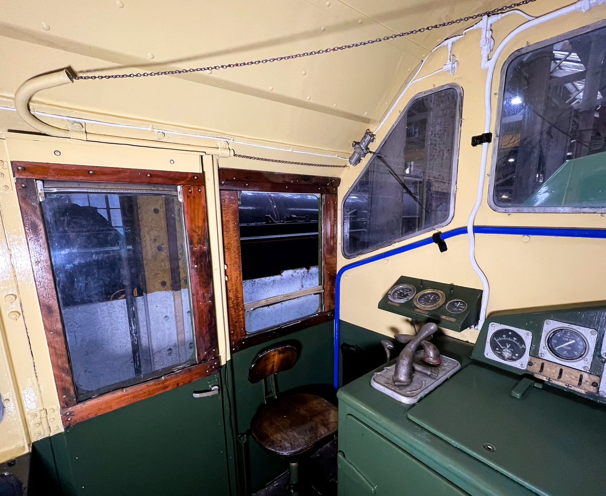 LiamEBarnes's tweet photo. With Hudswell 4002’s bodywork and repaint last year the interior was always on the list of things to do - So spent some time giving the cab the same much needed treatment, painted, varnished window frames, pipework picked out etc.

#heritage #preservation #hudswell #painting https://t.co/fBVEWsgO6k