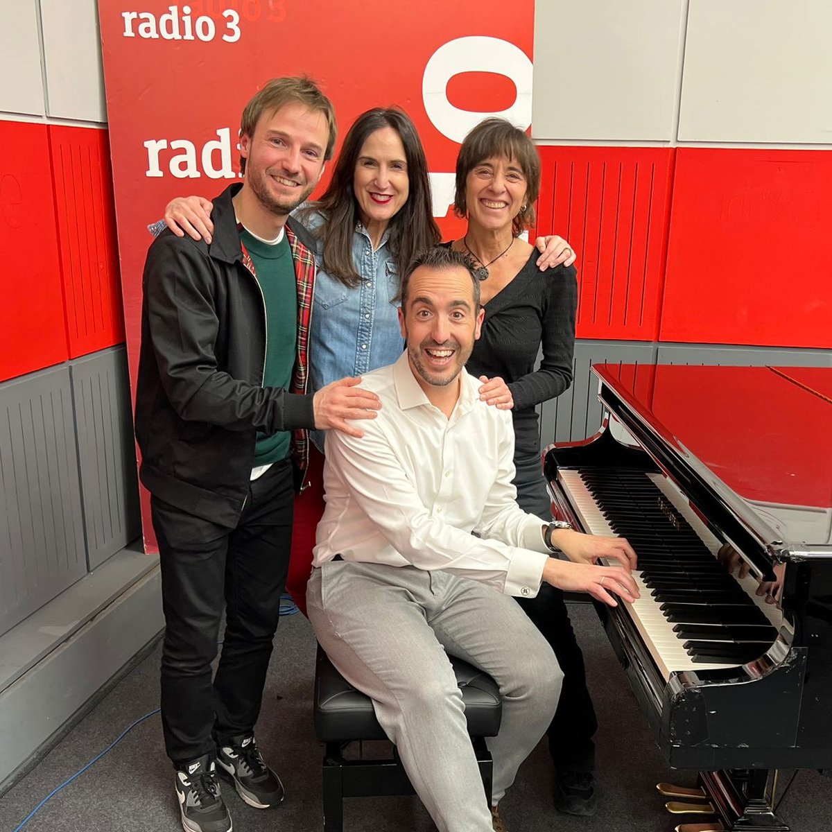 Criado el Enterado tweet media