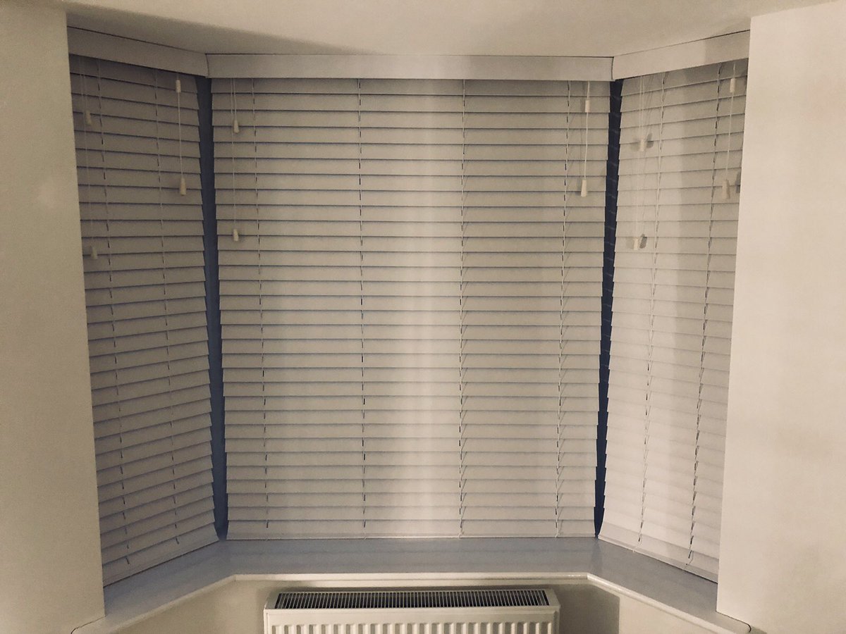 BlindsSYorks's tweet photo. There are so many different types of blinds to choose from! Here is just a selection of our top sellers 👇
📱 0114 4199 404
🖥 https://t.co/vdT95srwFl
#madetomeasureblinds #shutters #rollerblinds #rollerblind #duetteblinds #energysavingblinds #verticalblinds #verticalblind https://t.co/W1BiAwTlGy