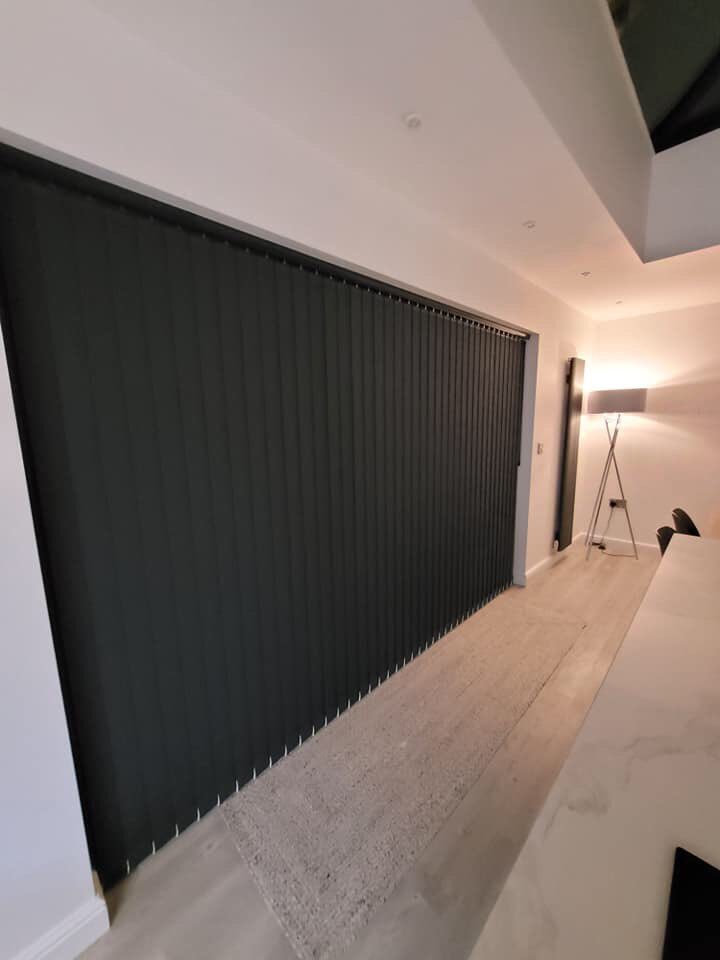 BlindsSYorks's tweet photo. There are so many different types of blinds to choose from! Here is just a selection of our top sellers 👇
📱 0114 4199 404
🖥 https://t.co/vdT95srwFl
#madetomeasureblinds #shutters #rollerblinds #rollerblind #duetteblinds #energysavingblinds #verticalblinds #verticalblind https://t.co/W1BiAwTlGy