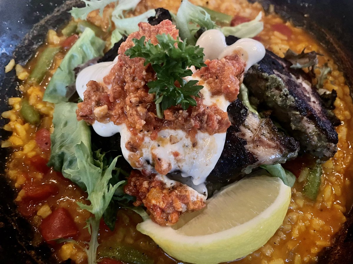 NatashaBarret18's tweet photo. Some yummy meals this week with library friends - fish paella at Mezze Bar and eggs with salmon &amp; GF toast at Scarecrow.

#MezzeBar #Scarecrow #dinner #lunch #iphone12pro #shotoniphone #iphonephoto #paella #eggs #salmon #Glutenfree https://t.co/1tkaDZ9xIm