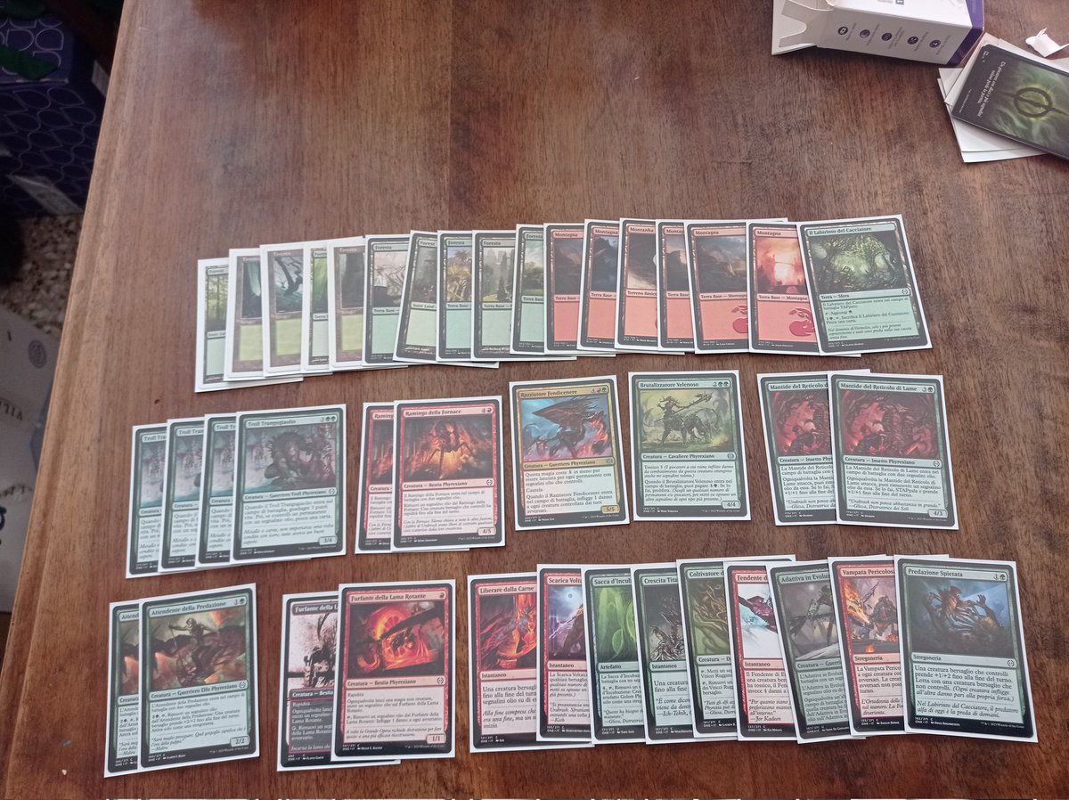 MatteoMessina19's tweet photo. I went drafting phyrexia for the second time in paper and got this awesome RG deck. Played it into a easy 3-0 and was not even close. The format is not as bad as people think,but they kept on passing red and green so 😂.
#MTGPhyrexia #MTGONE #MTGPhilly #MTG https://t.co/ldsFoLDEKt