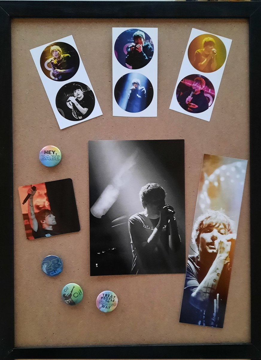 avael28's tweet photo. GIVEAWAY TIME! 

Let's not lose faith in the future or in Louis! 

To enter simply reply with #FaithInLouis 
You don't need to follow me. 

Two winners will receive one postcard, one magnet, one bookmark, six stickers and four button pins. 

International. Ends Feb 25th. 

🩵 https://t.co/VgokdXYmQ9