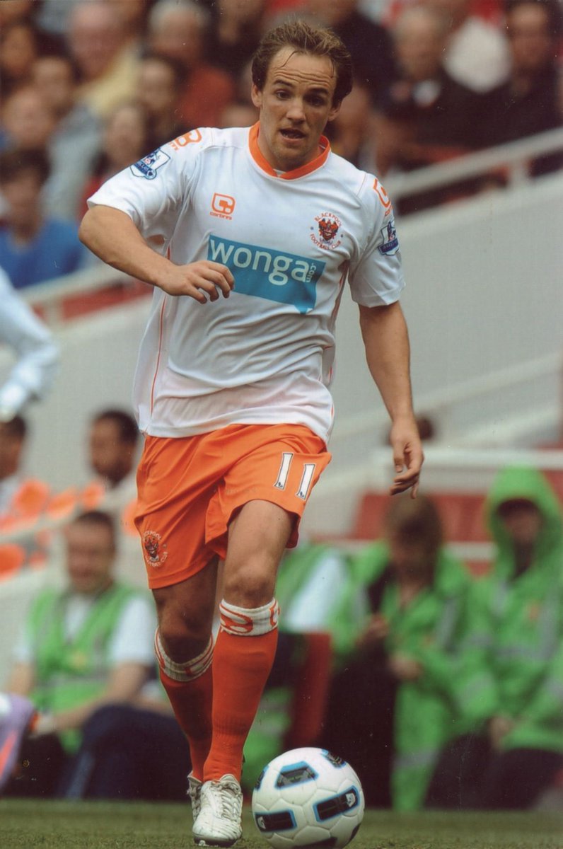 BFC_ExPlayers's tweet photo. Happy 40th Birthday today to former Pool midfielder .... David Vaughan
Hope you have a great day David !
πππβ½οΈππ΄σ §σ ’σ ·σ ¬σ ³σ Ώ
#TopMan
#Vaughny
#CrackingPlayer https://t.co/EHP9ahhDmn