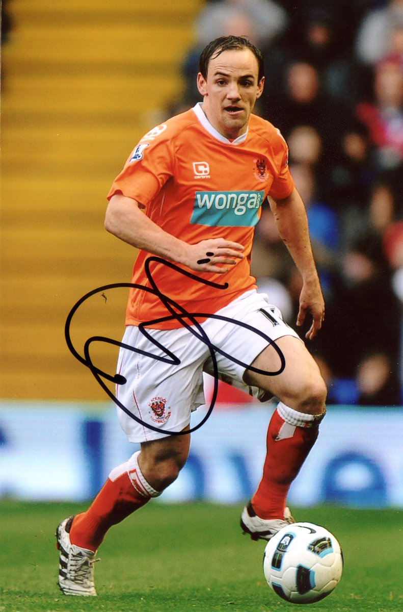 BFC_ExPlayers's tweet photo. Happy 40th Birthday today to former Pool midfielder .... David Vaughan
Hope you have a great day David !
πππβ½οΈππ΄σ §σ ’σ ·σ ¬σ ³σ Ώ
#TopMan
#Vaughny
#CrackingPlayer https://t.co/EHP9ahhDmn
