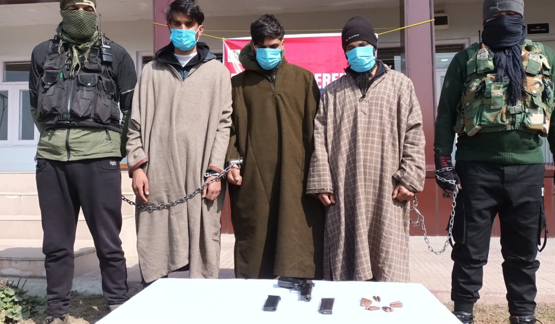 Kulgam, J&K | Police arrested 3 terrorists of banned terror outfit HM & recovere… Kulgam, J&K | Police arrested 3 terrorists of banned terror outfit HM & recovere…