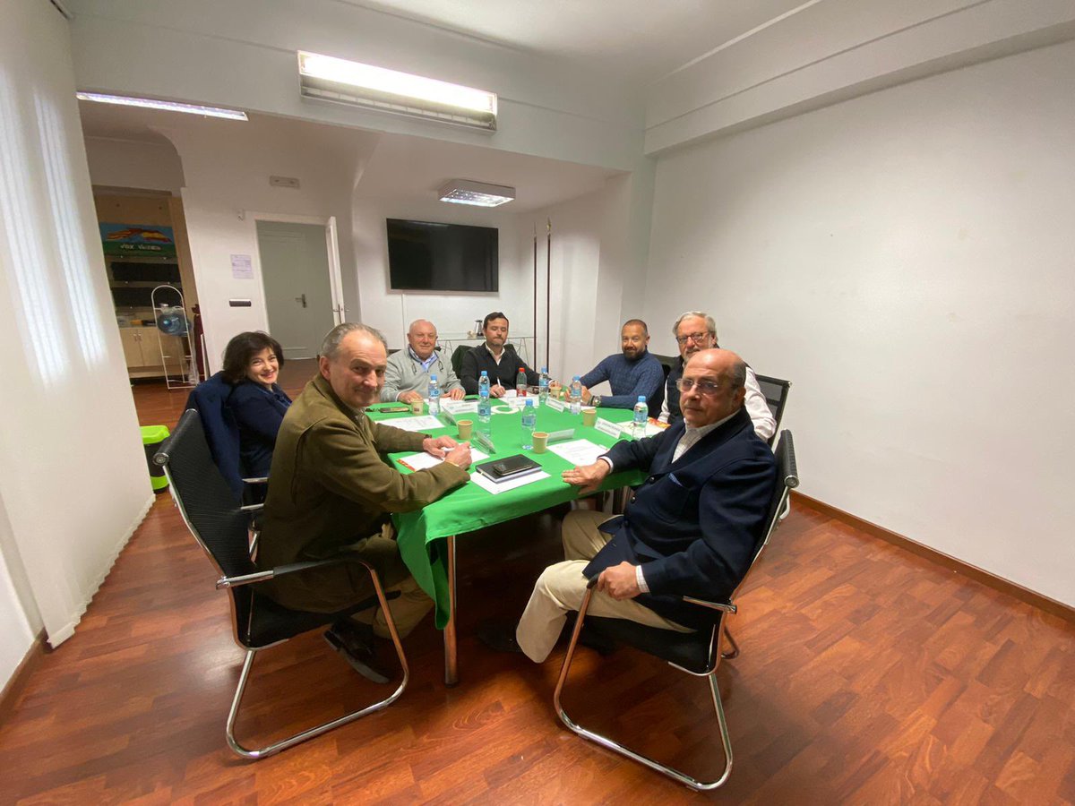 VOX_Valencia's tweet image. 📸 Primera reunión de nuestro Comité Ejecutivo Provincial con nuestro nuevo presidente al frente, Ignacio Gil Lázaro, y acompañados por nuestro candidato a la alcaldía de Valencia, @JuanmaBadenas.

¡Salimos a por todas para las elecciones del 28M! 💪🇪🇸
