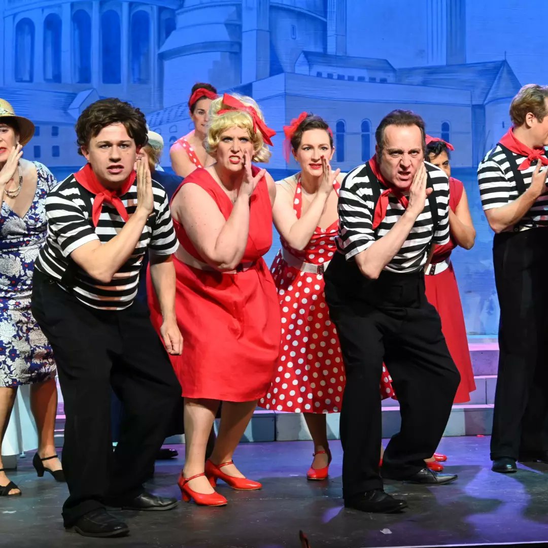 SouthgateOpera's tweet image. Pssst! Last chances to see Gondoliers today!
BE AWARE: Matinee nearly sold out

Still tickets for the evening! Box Office: tinyurl.com/SOGondoliers (or buy on the door)

#SOTheGondoliers #SOGondoliers #CultureInEnfield  #gilbertandsullivan @Wyllyotts