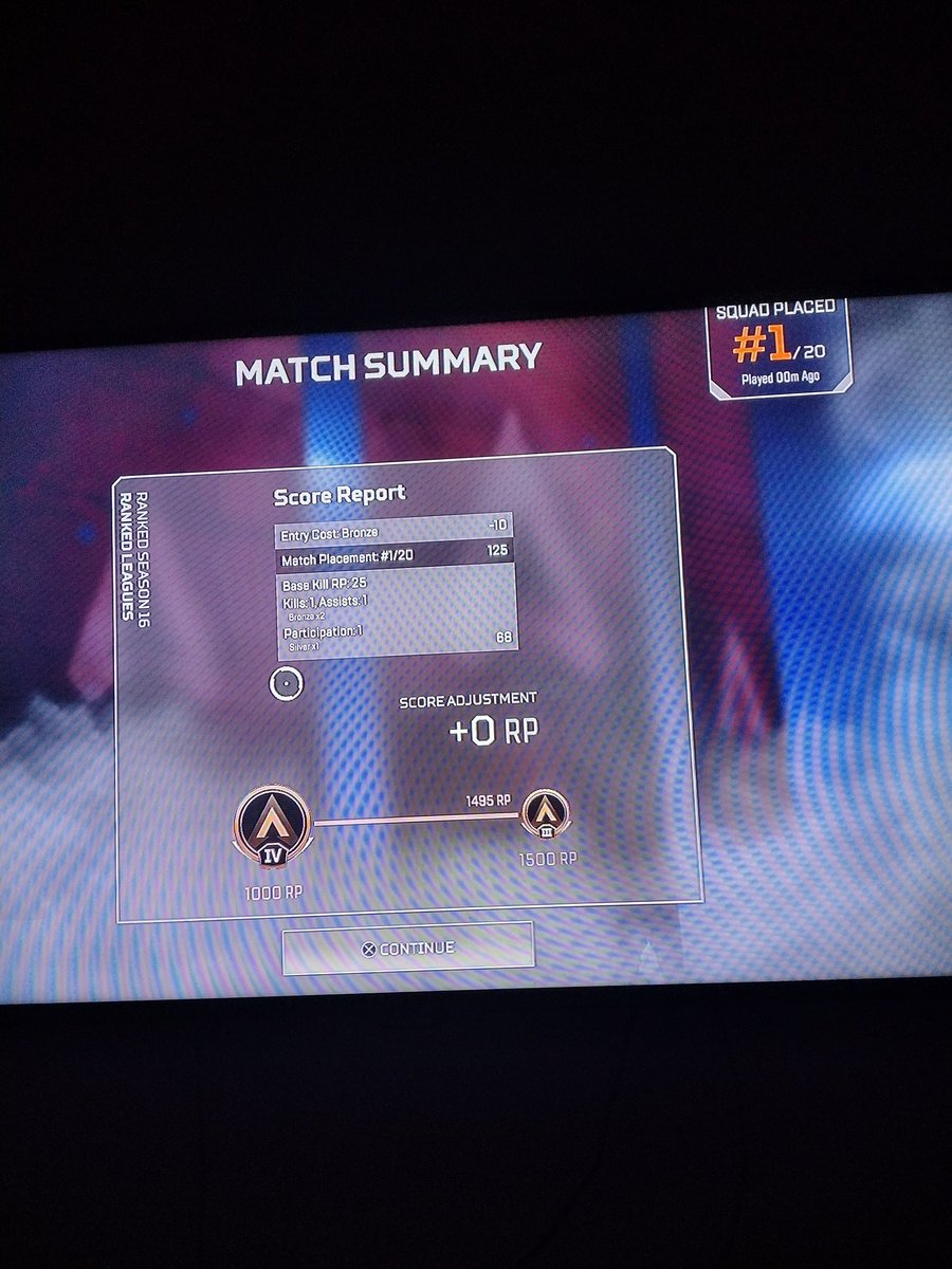 iamKNOTofficial's tweet photo. @PlayApex It doesn't give me points whenever I get anything under 3 place https://t.co/jSetmPaQS7